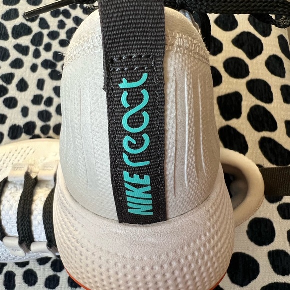 NIKE react - Picture 6 of 8